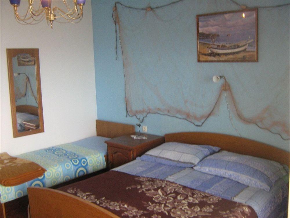 Hotel Super Horizont -Free Parking And Jaccuzzi à Stobreč Extérieur photo