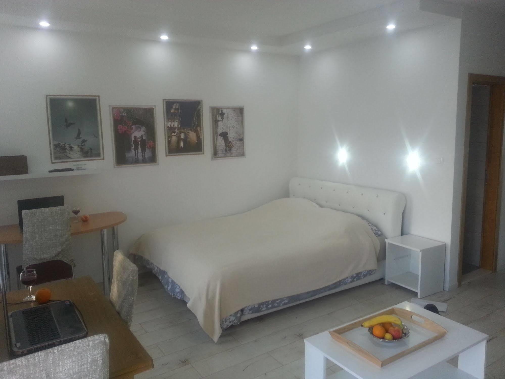 Hotel Super Horizont -Free Parking And Jaccuzzi à Stobreč Extérieur photo
